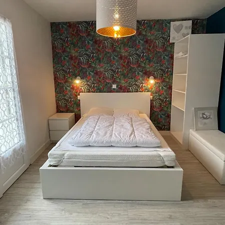 Maison à 50m De La Nauzan, à Palais *